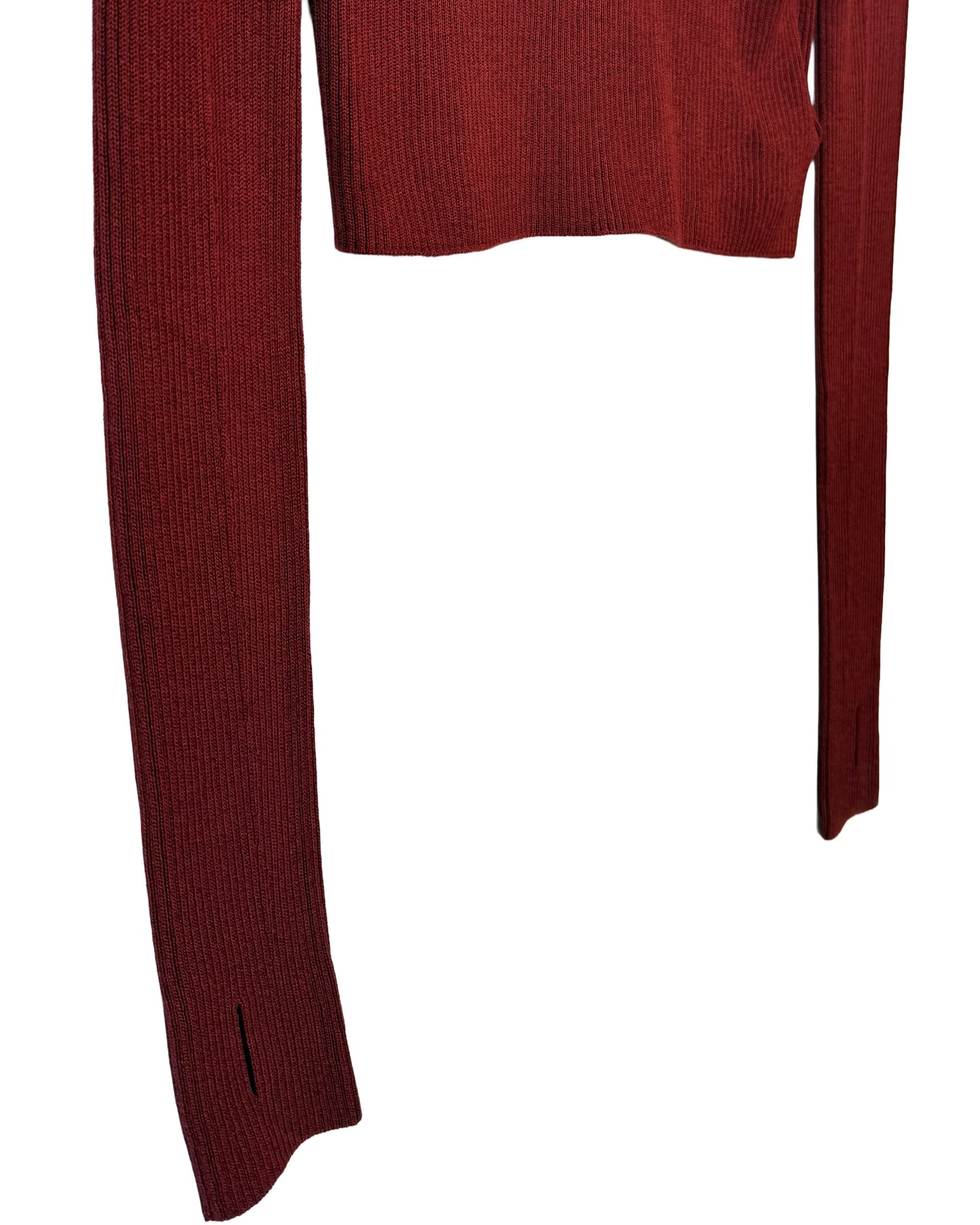 Short thumbhole pullover