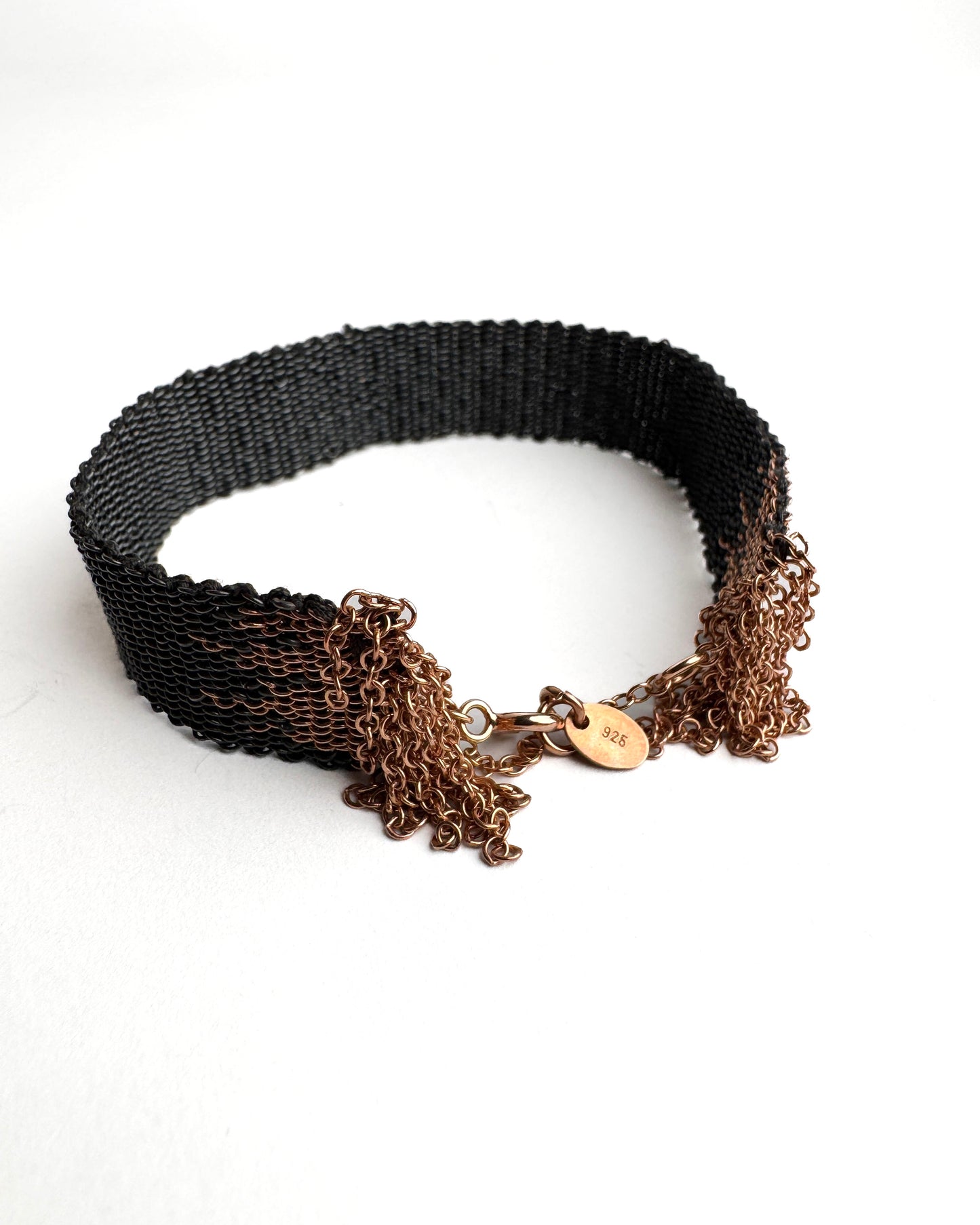 018.16 BR Oxidiertes Silber-Roségold-Seidenarmband