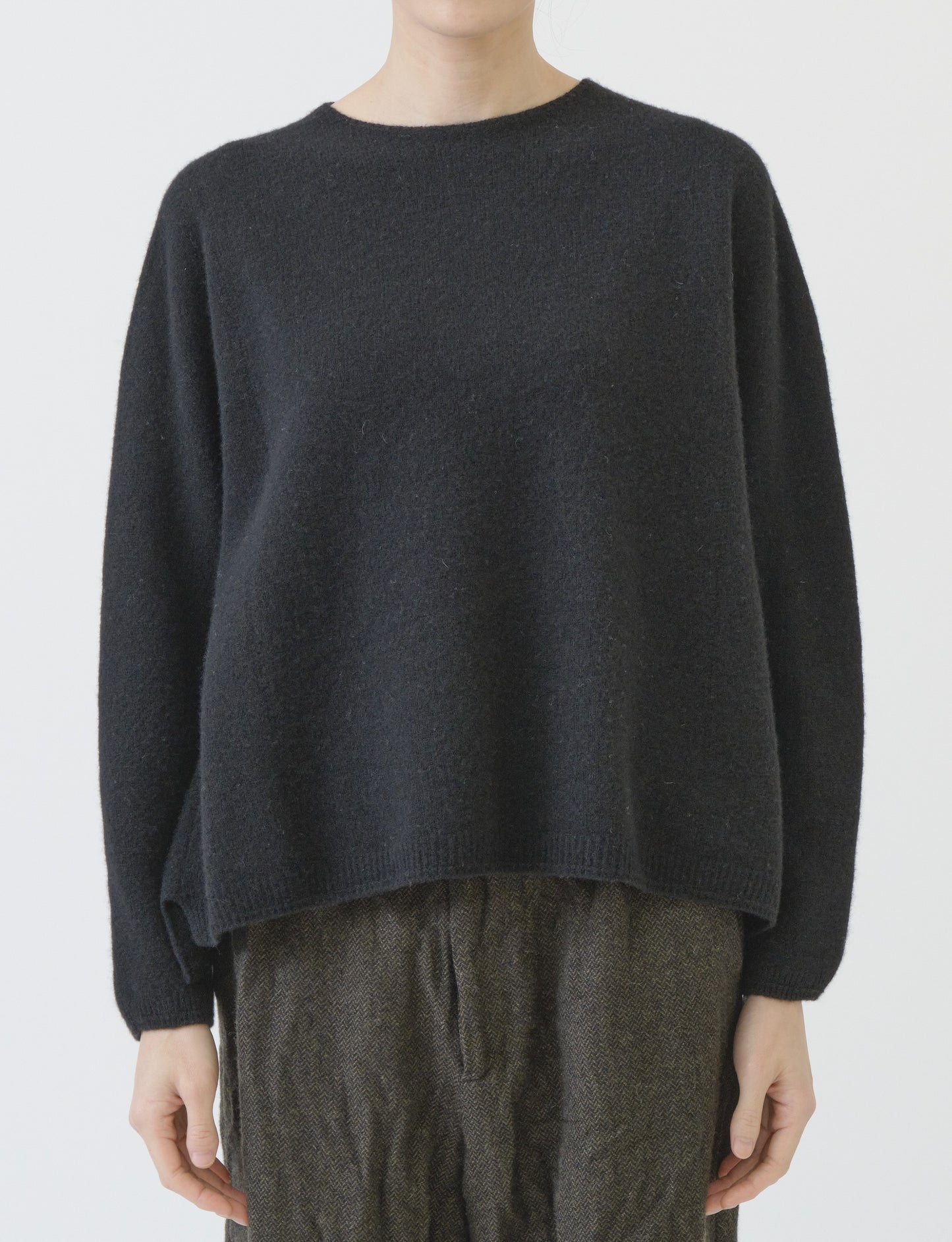 Fine wool crewneck pullover