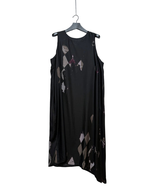 O-sleeveless dress