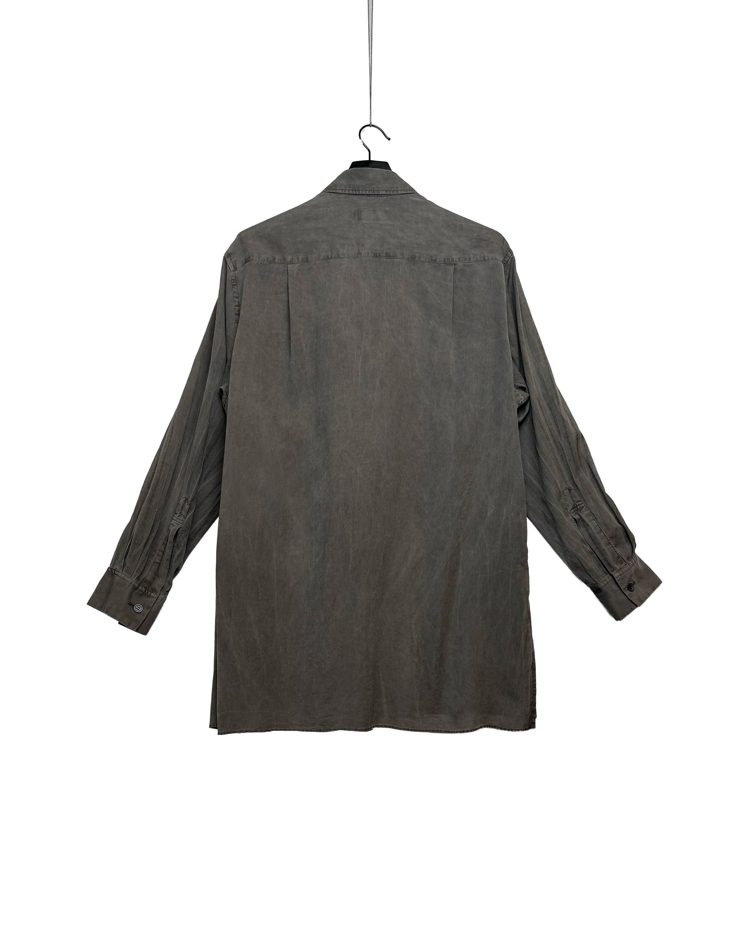 On-left side tuck shirt