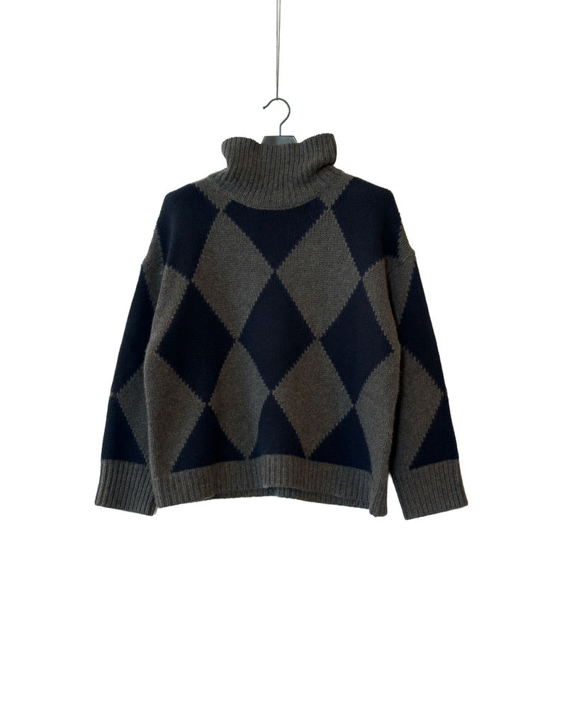Comfy argyle intarsia jumper