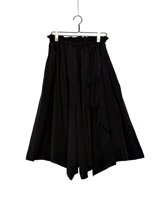 S-slit gather skirt