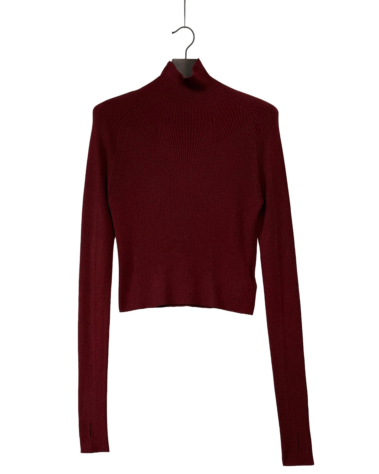 Short thumbhole pullover