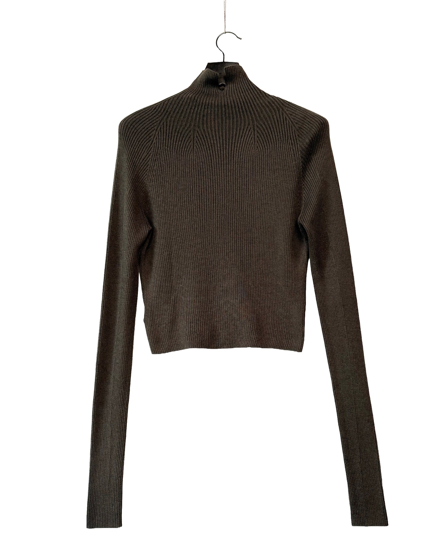 Short thumbhole pullover