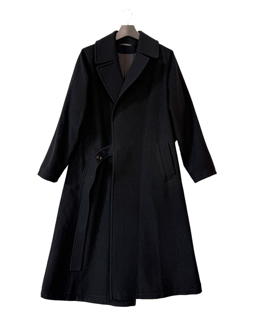 O-design sleeve coat