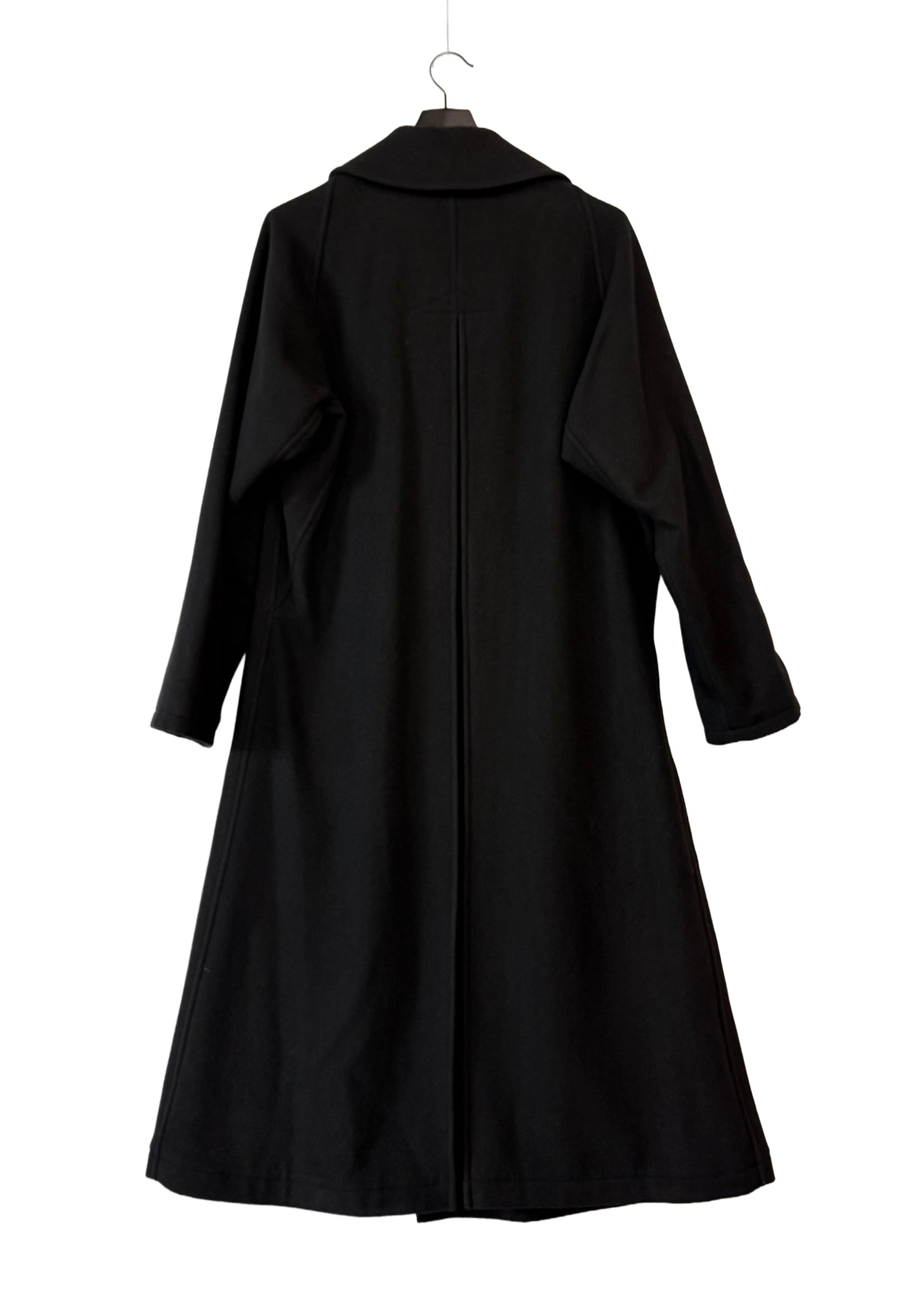 O-design sleeve coat