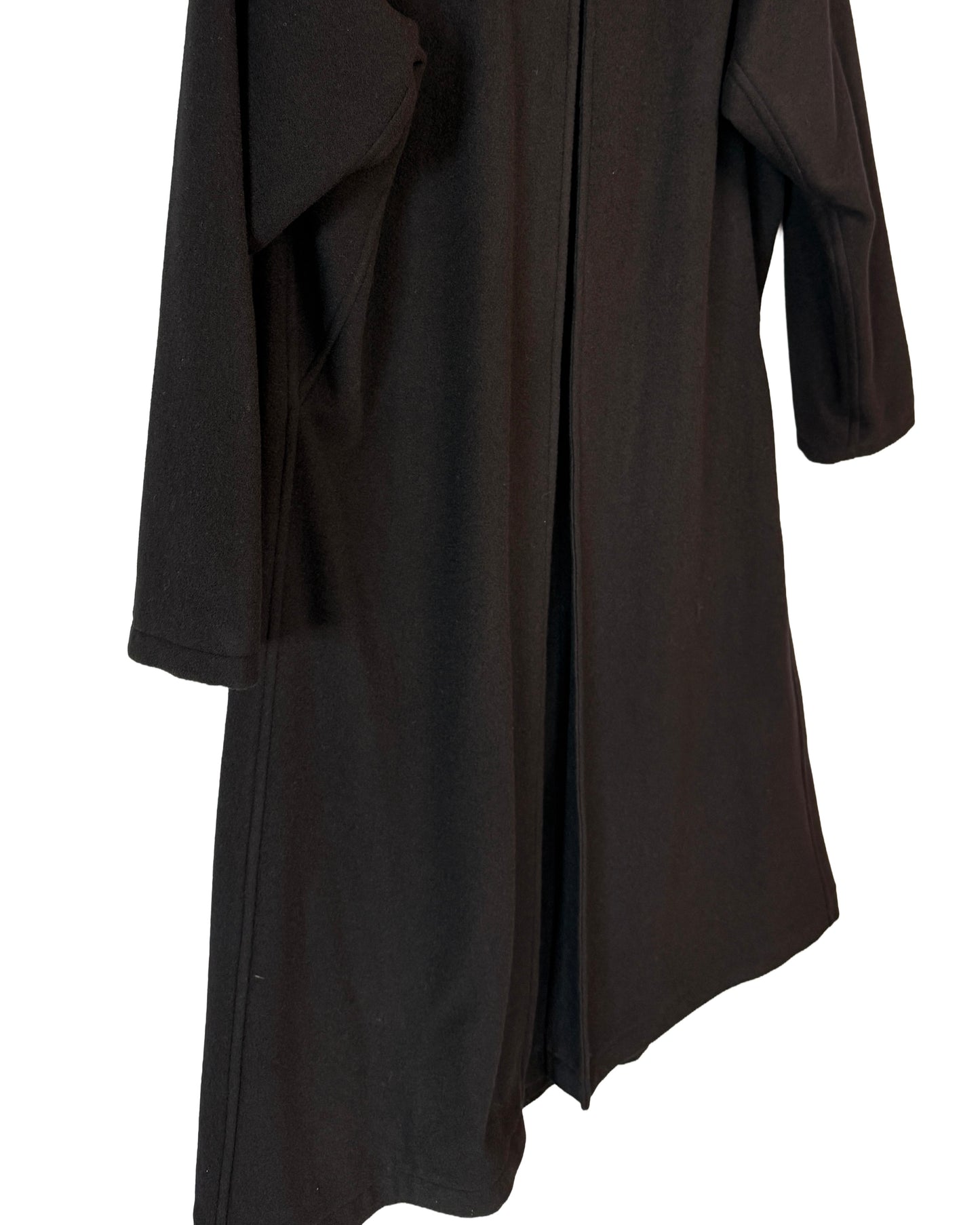 O-design sleeve coat