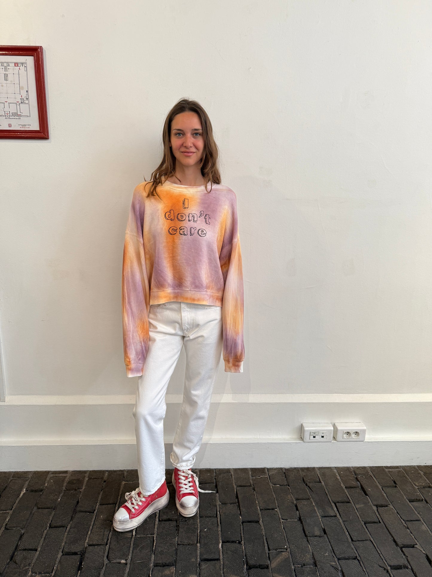 I don`t care cropped crewneck