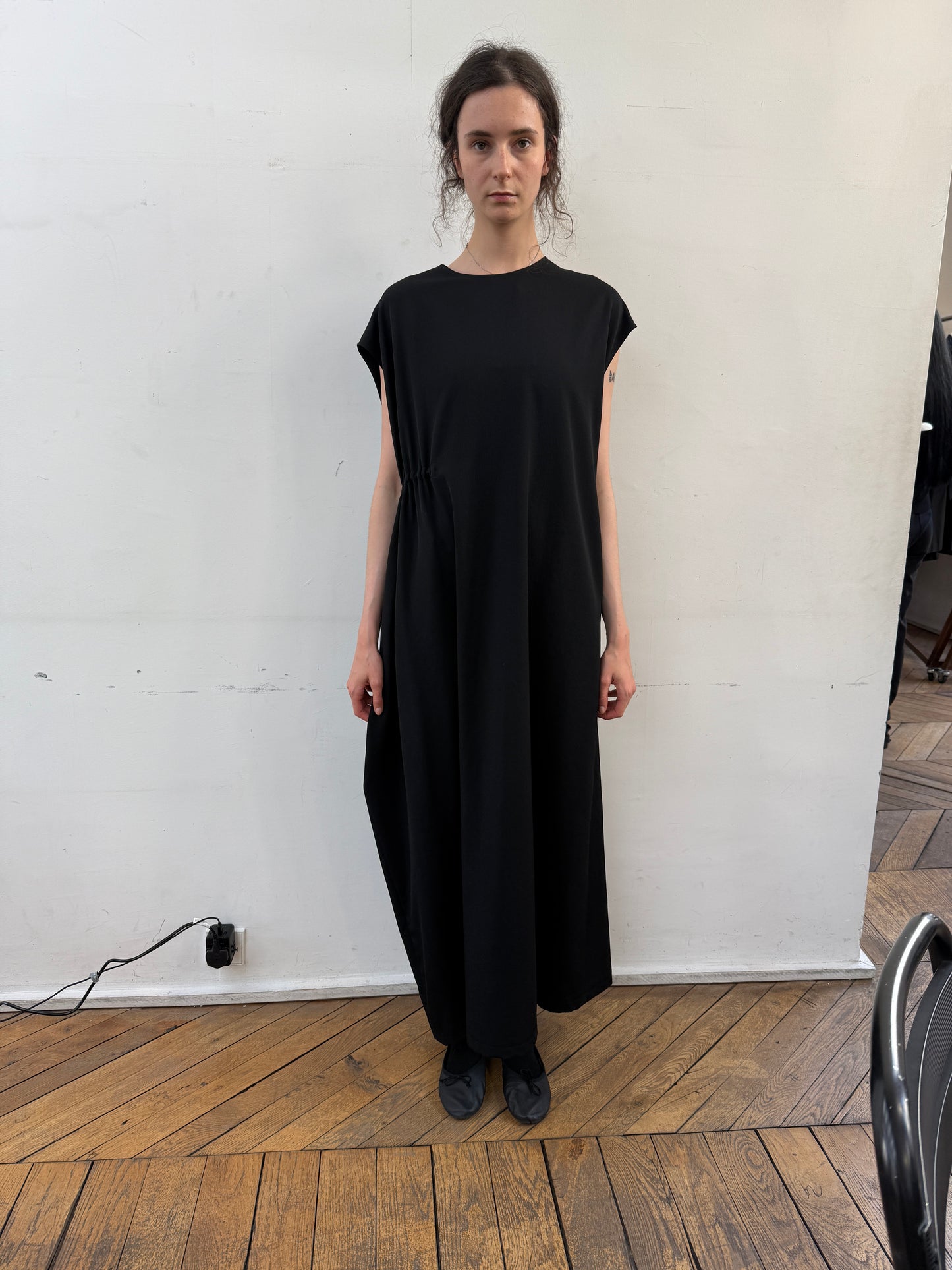 N-right side gathered dress