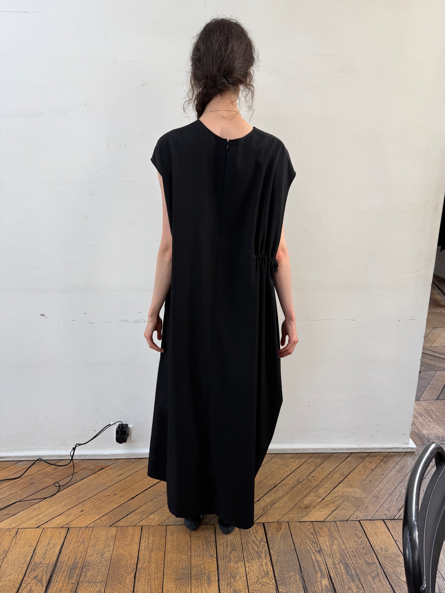 N-right side gathered dress