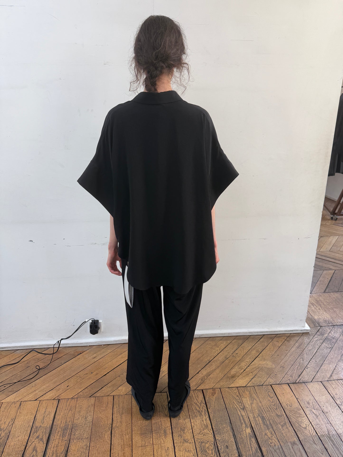 N-short cuffs blouse