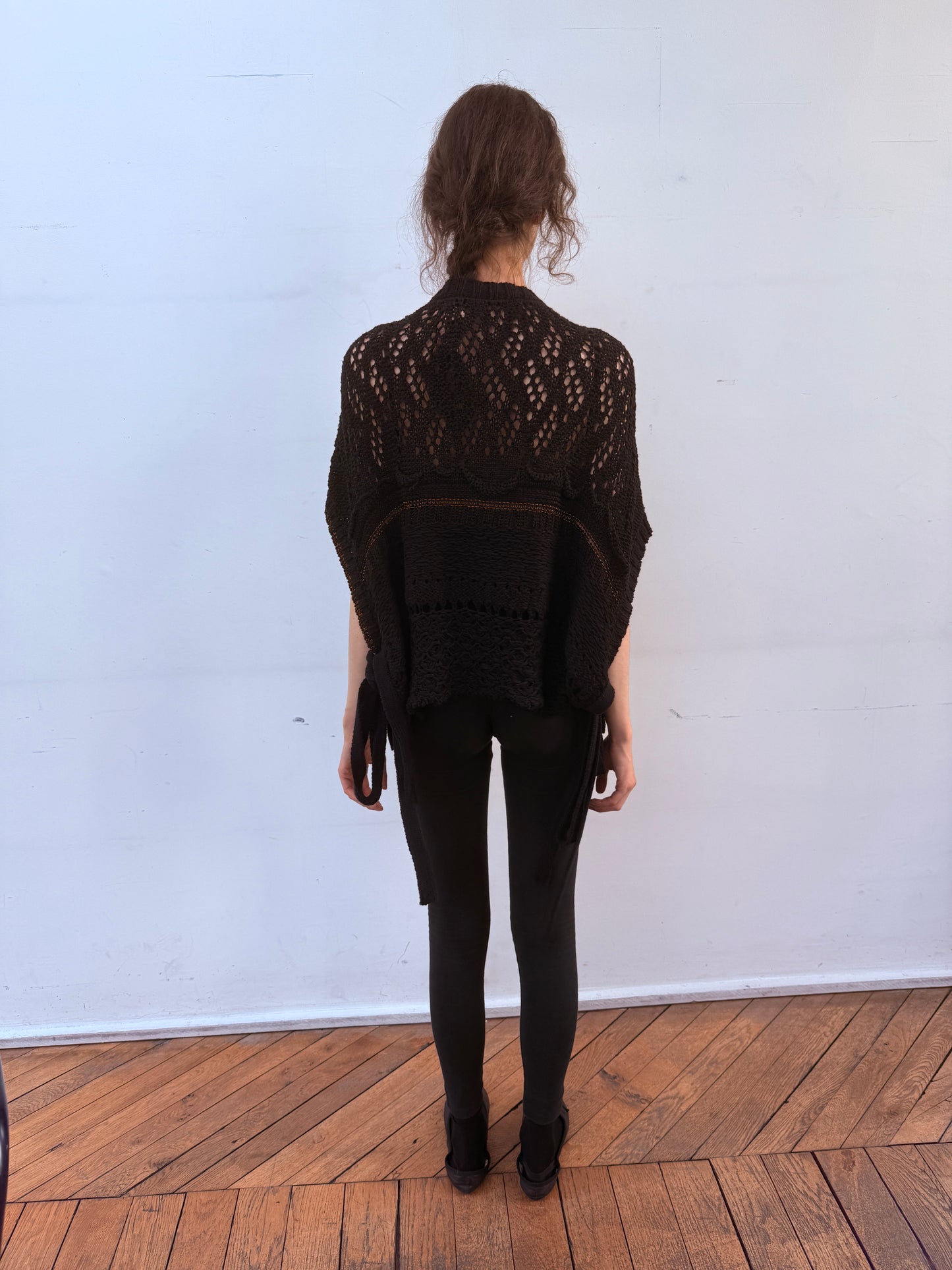 Asymmetric fb vest w/ tp