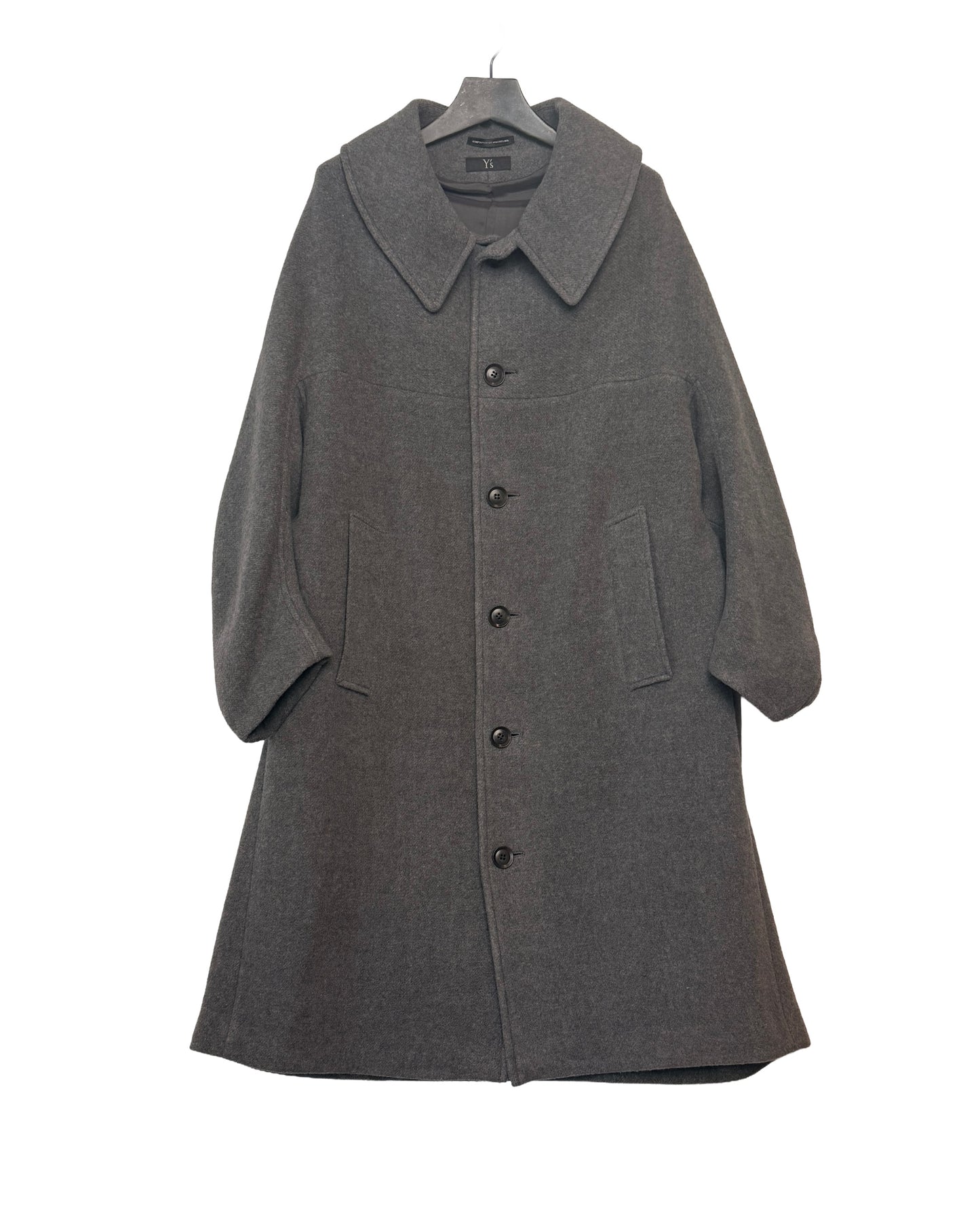 U-arranged sleeve coat