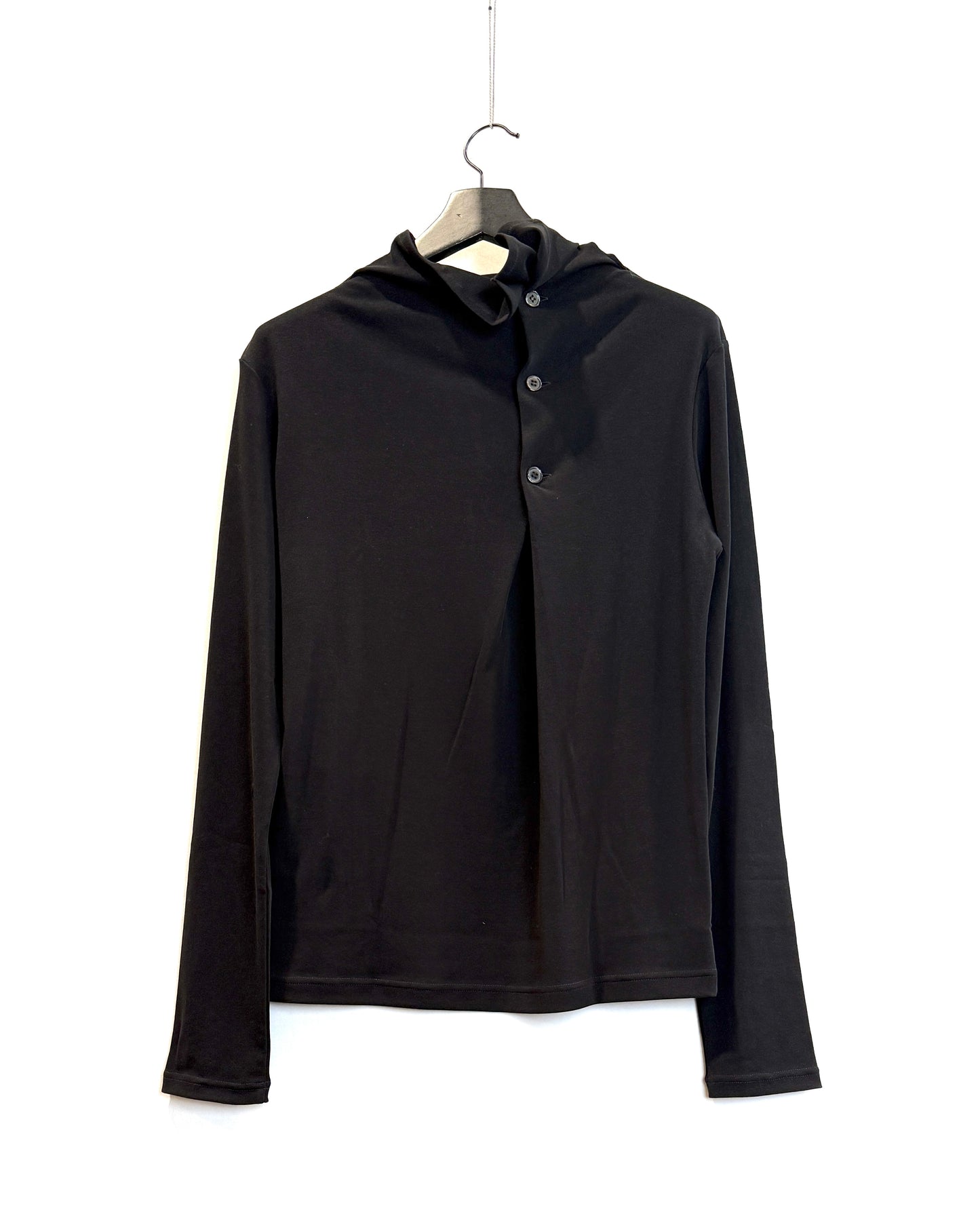 Back button off-neck t-shirt