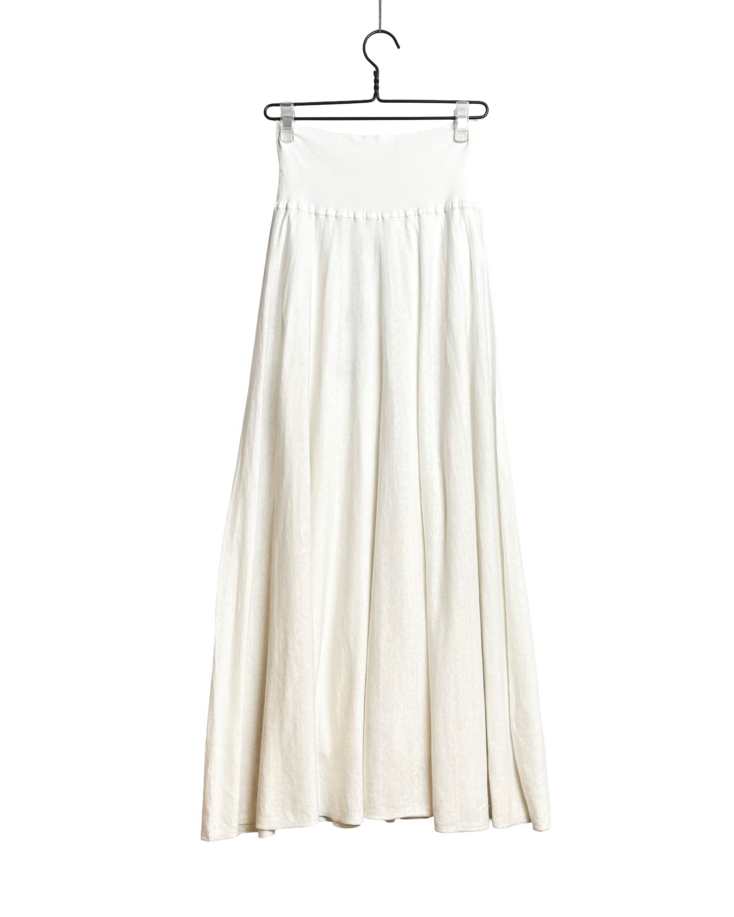 Fluid circle skirt