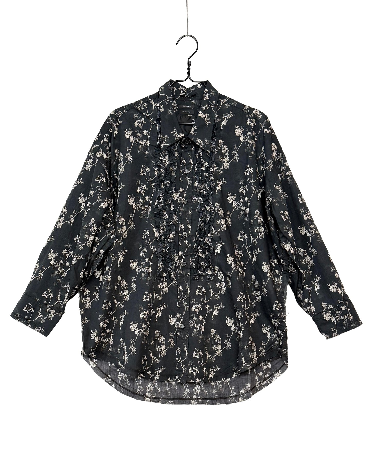 Shredded seam ruffle shirt