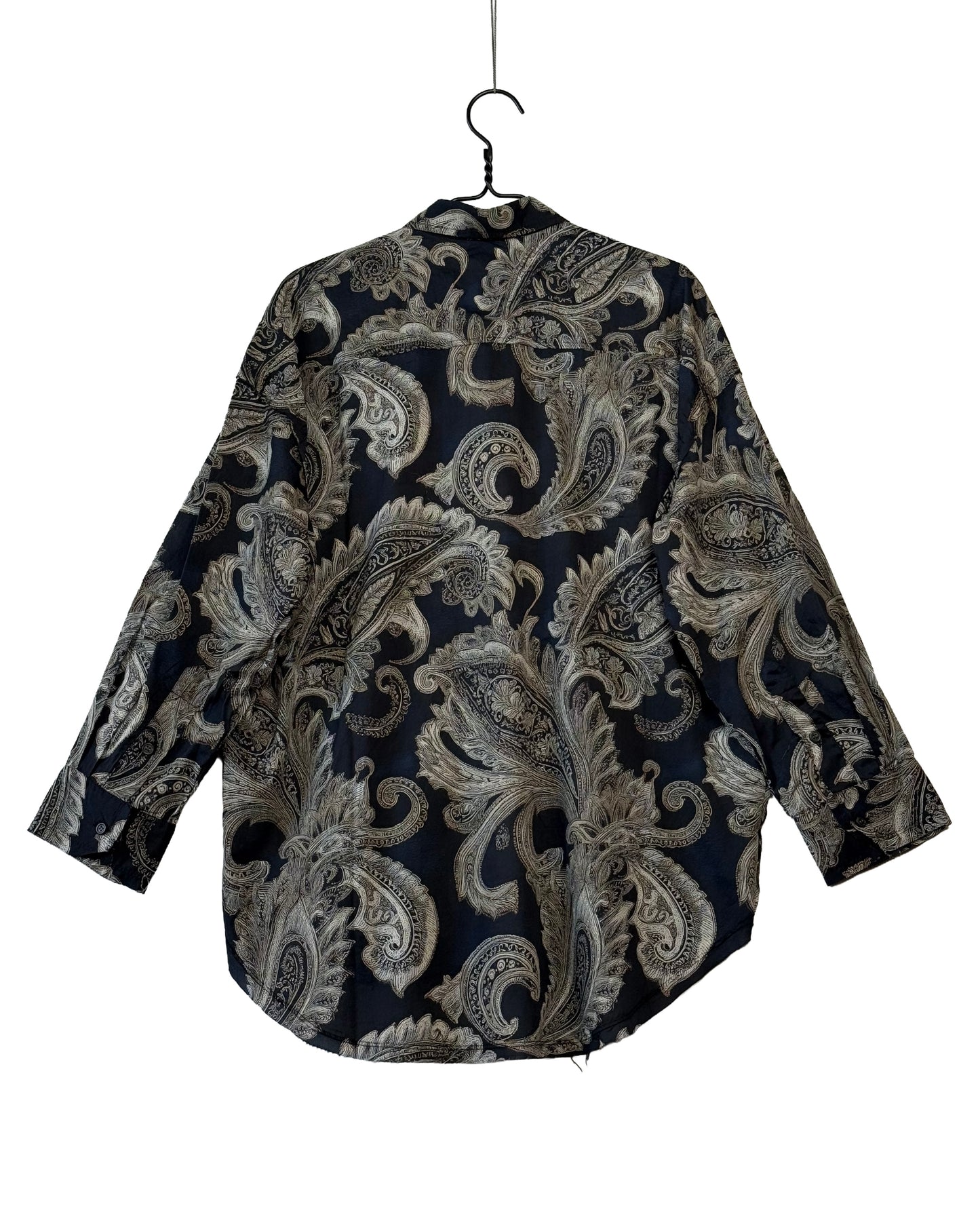 Shredded seam ruffle shirt