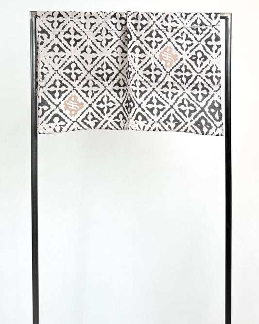 Cashmere scarf Midicube felted Eyes of Marrakesh