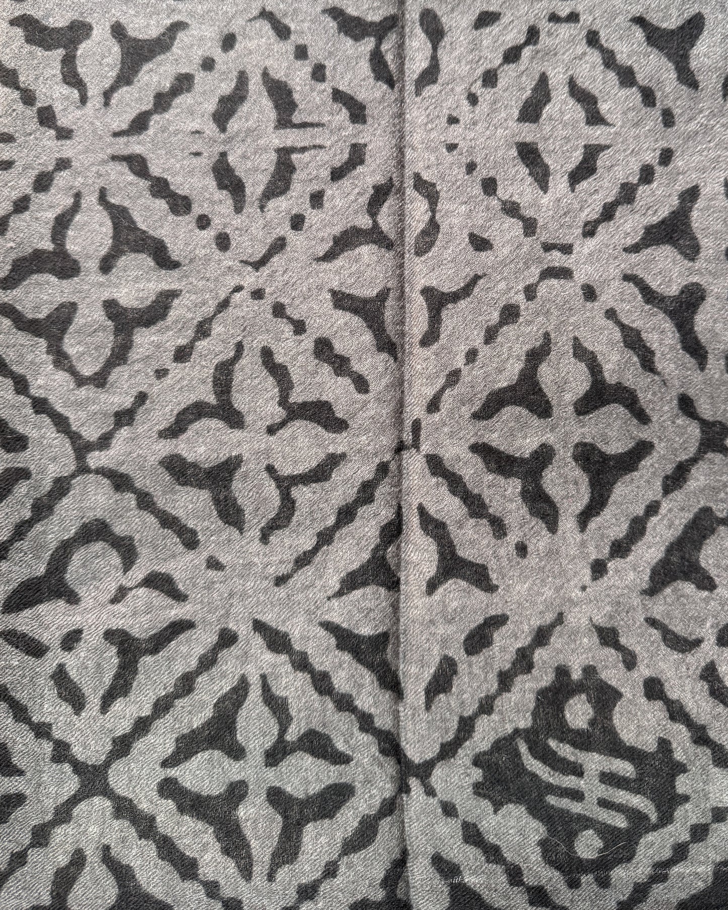 Cashmere scarf Midicube felted Eyes of Marrakesh