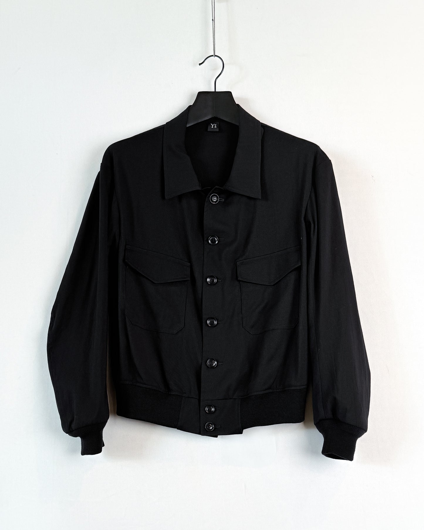U-shirt collar y